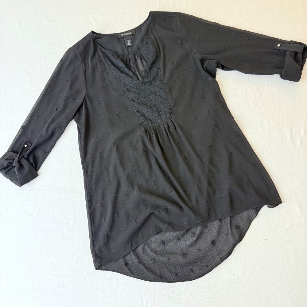 White House Black Market Black Embroidered Roll Tab Sleeve Tunic Top Size 6